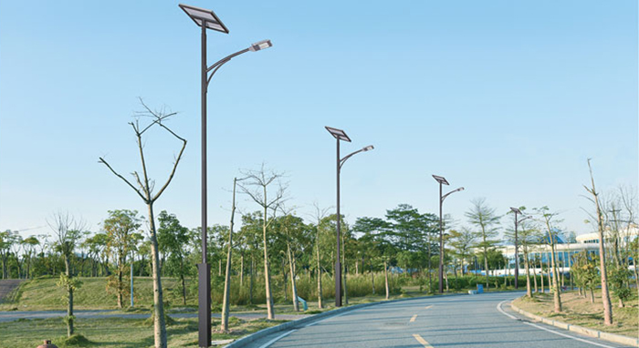 单臂太阳能路灯